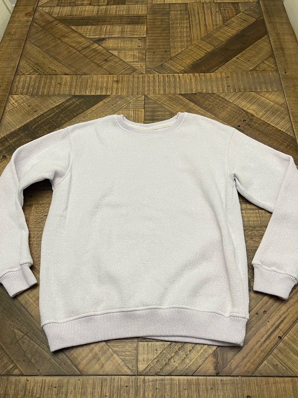 Pacific & Co. (The Classic Sweatshirt line) light lavender sweatshirt